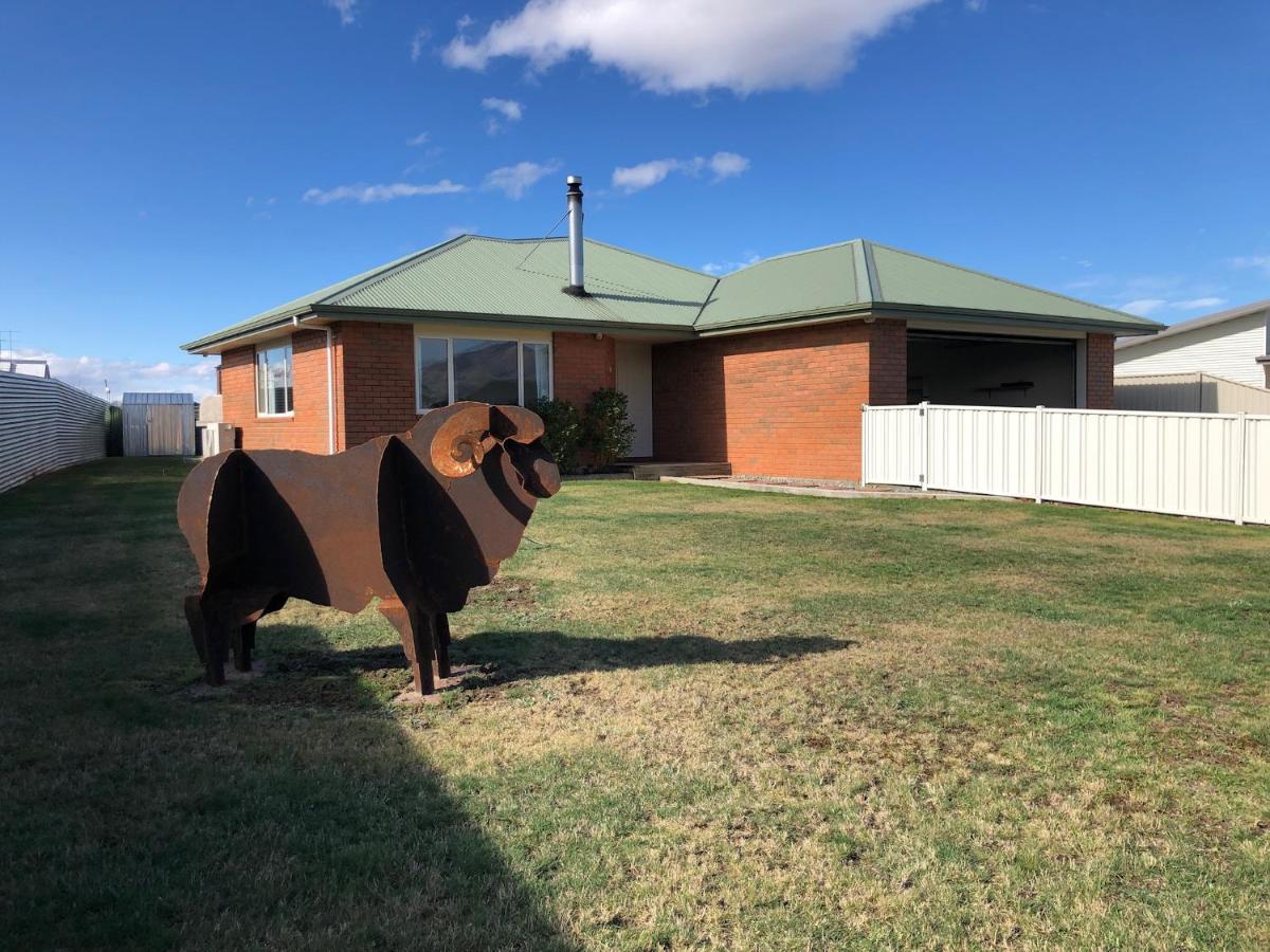Villa Views And Location Twizel Exterior foto
